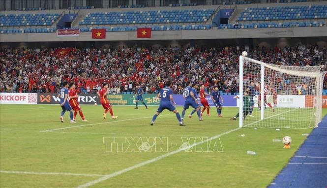 Photo: A moment of suspense in front of Thailand's goal. VNA Photo