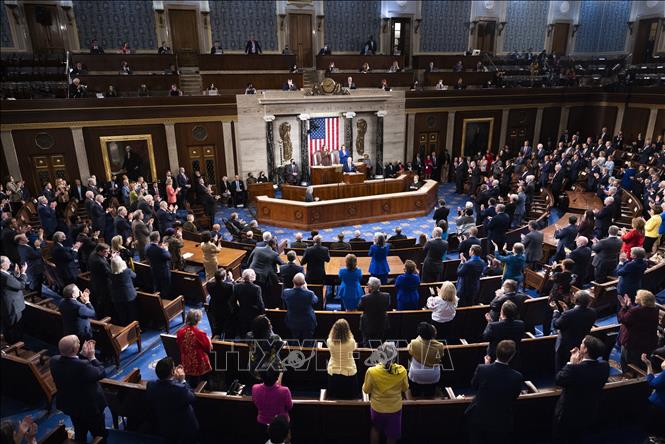 Trong ảnh: Tổng thống Mỹ Joe Biden đọc Thông điệp Liên bang 2022 tại phiên họp lưỡng viện Quốc hội ở Washington, DC, ngày 1/3/2022. Ảnh: AFP/TTXVN