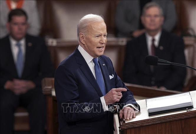 Trong ảnh: Tổng thống Mỹ Joe Biden đọc Thông điệp Liên bang 2022 tại phiên họp lưỡng viện Quốc hội ở Washington, DC, ngày 1/3/2022. Ảnh: AFP/TTXVN