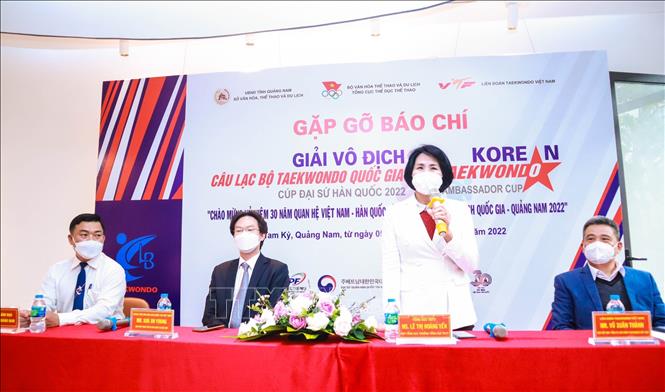 Trong ảnh: Phó Tổng cục trưởng Tổng cục Thể dục thể thao Lê Thị Hoàng Yến phát biểu tại Họp báo. Ảnh: TTXVN phát