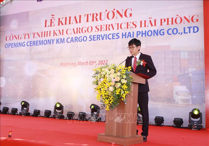 Trong ảnh: Giám đốc Công ty TNHH KM Cargo Services Hải Phòng Nguyễn Hữu Tường phát biểu tại buổi lễ. Ảnh: TTXVN phát