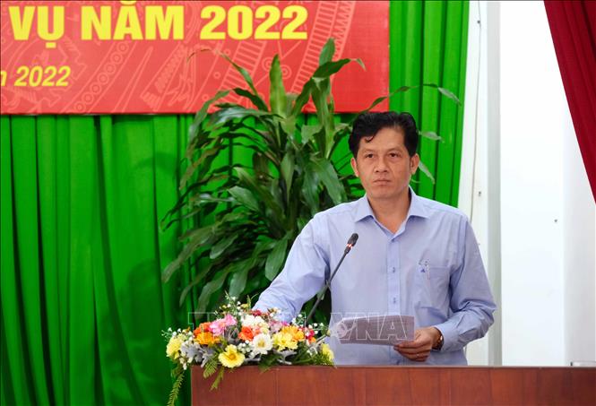 Chủ tịch UBND quận Ninh Kiều Huỳnh Trung Trứ đề xuất UBND thành phố Cần Thơ hỗ trợ mở rộng hẻm 51. Ảnh: Thanh Liêm - TTXVN