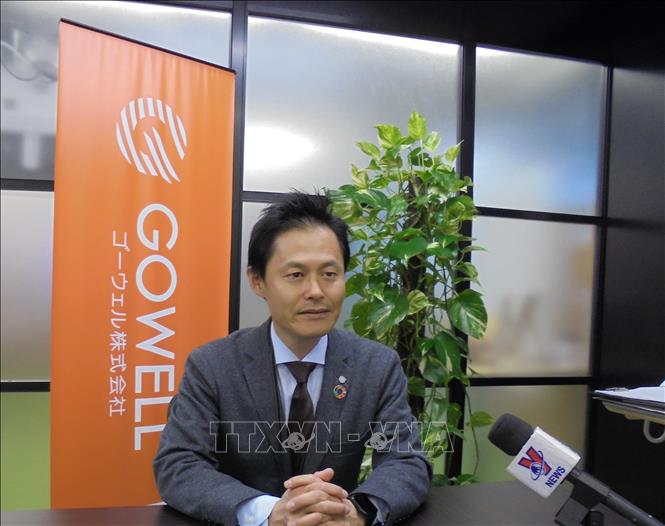 Trong ảnh: Ông Hidekazu Matsuda, Giám đốc công ty GoWell trả lời phỏng vấn của phóng viên TTXVN. Ảnh: Phạm Tuân - PV TTXVN tại Nhật Bản