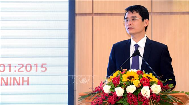 Trong ảnh: Ông Phạm Văn Thành, Phó Chủ tịch UBND tỉnh Quảng Ninh nhận định chuẩn hóa và áp dụng ISO điện tử vào hoạt động của cơ quan hành chính nhà nước đóng vai trò hết sức quan trọng trong quá trình chuyển đổi số, xây dựng chính quyền số của tỉnh. Ảnh: Thanh Vân-TTXVN