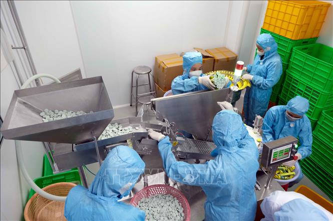 Trong ảnh: Nhà máy dược phẩm ADC Cần Thơ chủ yếu sản xuất các loại thực phẩm chức năng. Ảnh: Thanh Liêm - TTXVN