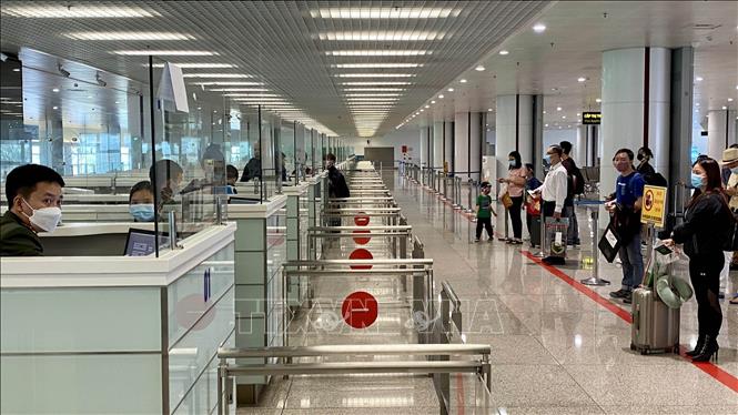 The Noi Bai International Airport on the first day of fully reopening to international visitors. VNA Photo