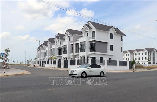 Photo: The northwestern urban area in Rach Gia city, Kien Giang province is under construction. VNA Photo: Lê Huy Hải 