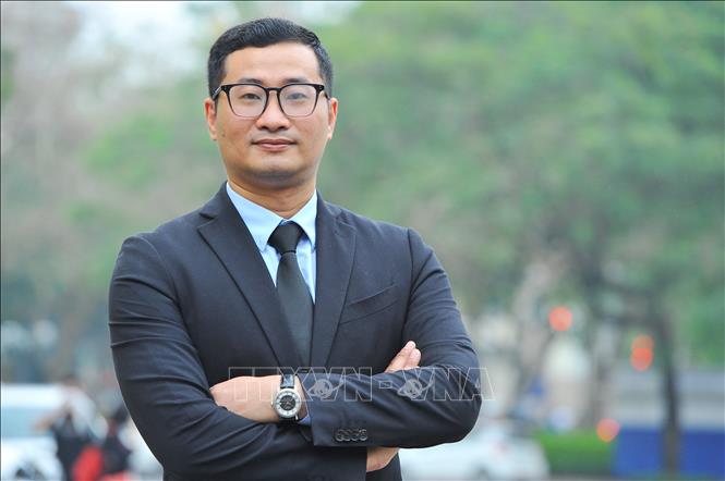 Trong ảnh: Bác sĩ Lê Tuấn Thành, Phó Chủ tịch Hội Thầy thuốc trẻ Hà Nội - Thầy thuốc trẻ Việt Nam tiêu biểu năm 2021. Ảnh: Minh Đức - TTXVN