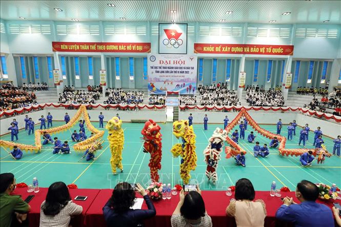 Trong ảnh: Tiết mục múa lân do học sinh câu lạc bộ Vovinam trường Trung học phổ thông dân tộc nội trú tỉnh Lạng Sơn trình diễn. Ảnh: Anh Tuấn - TTXVN