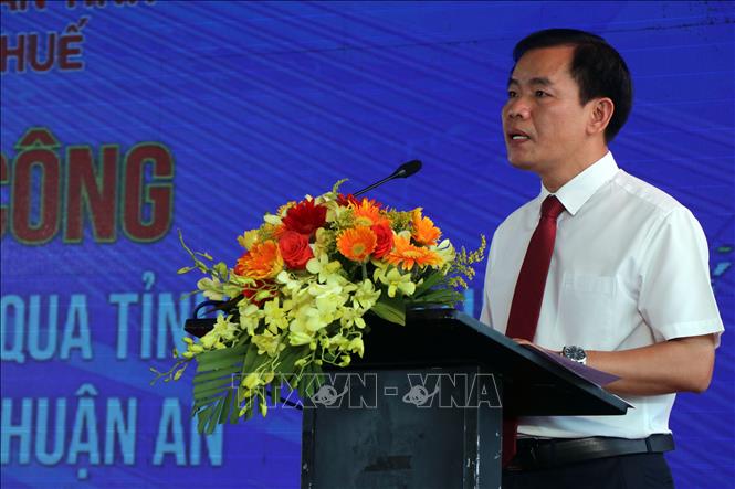 Chủ tịch UBND tỉnh Thừa Thiên Huế Nguyễn Văn Phương phát biểu tại buổi lễ. Ảnh: Đỗ Trưởng - TTXVN