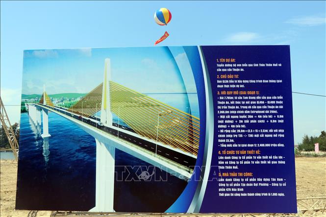 Mô phỏng cầu qua cửa biển Thuận An sau khi hoàn thiện. Ảnh: Đỗ Trưởng - TTXVN