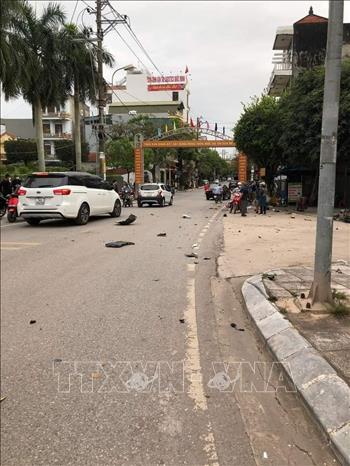 Hiện trường vụ tai nạn giao thông tại phường Hòa Lạc, thành phố Móng Cái khiến bà N.T.V. (56 tuổi) tử vong tại chỗ. Ảnh: TTXVN phát
