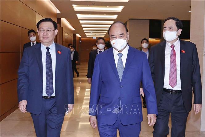 Chủ tịch nước Nguyễn Xuân Phúc, Chủ tịch Quốc hội Vương Đình Huệ, Phó Chủ tịch Thường trực Quốc hội Trần Thanh Mẫn dự Hội nghị. Ảnh: Doãn Tấn - TTXVN