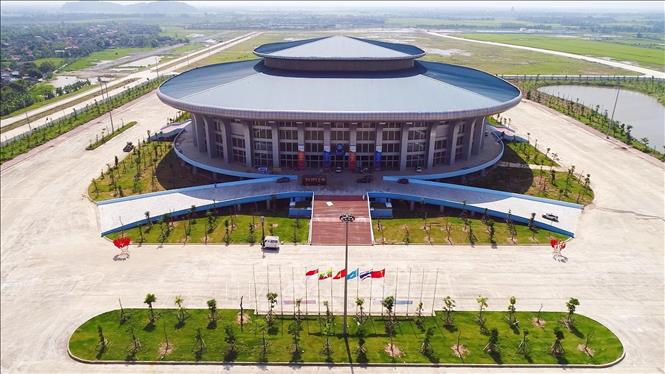 Toàn cảnh Nhà thi đấu TDTT tỉnh Hà Nam - nơi diễn ra thi đấu môn Futsal nam, nữ tại SEA Games 31. Ảnh: Đại Nghĩa - TTXVN