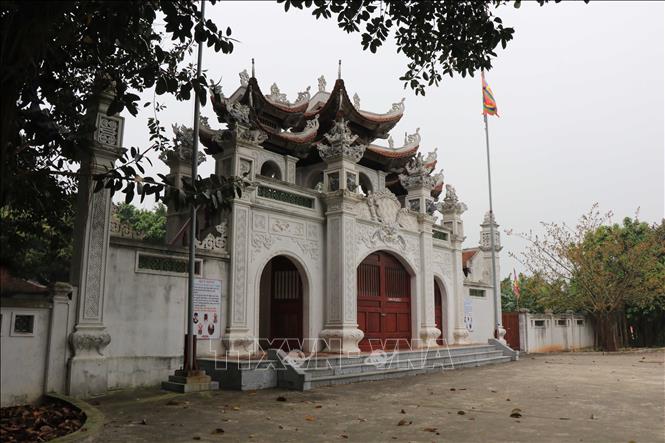 Trong ảnh: Cổng Đền thờ Cao Lỗ Vương, huyện Gia Bình, tỉnh Bắc Ninh. Ảnh: Thanh Thương- TTXVN