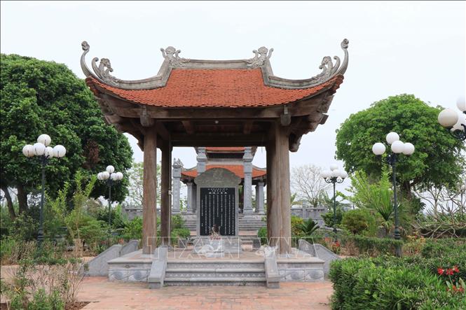 Trong ảnh: Khu Lăng mộ thờ Cao Lỗ Vương. Ảnh: Thanh Thương- TTXVN