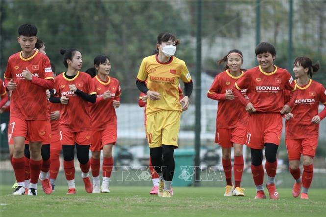 Photo: Vietnamese female players during a training session at the Vietnam Youth Football Training Center in Hanoi. VNA Photo: Minh Quyết 