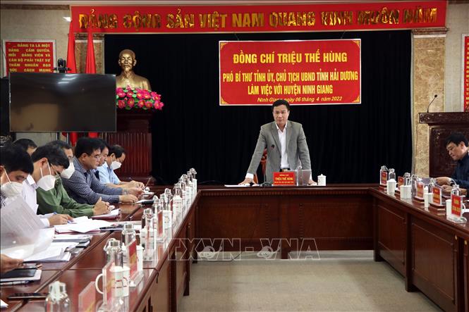 Chủ tịch UBND tỉnh Hải Dương Triệu Thế Hùng phát biểu kết luận buổi làm việc. Ảnh: Mạnh Tú - TTXVN