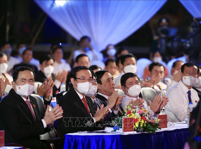 Các đại biểu dự lễ khánh thành Đền thờ Vua Hùng tại Cần Thơ. Ảnh: Thống Nhất – TTXVN