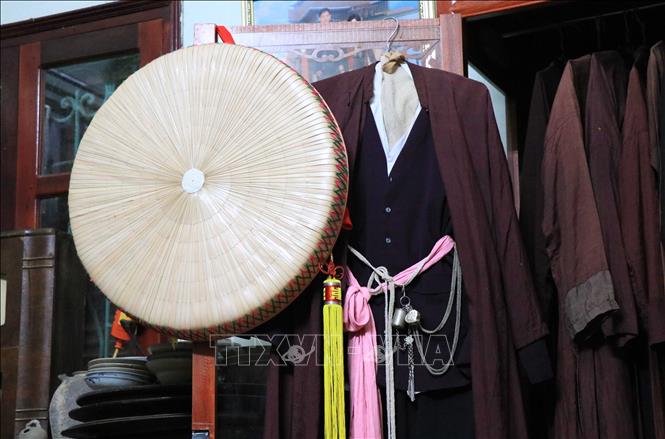 Trong ảnh: Trang phục của liền chị Quan họ. Ảnh: Thanh Thương- TTXVN