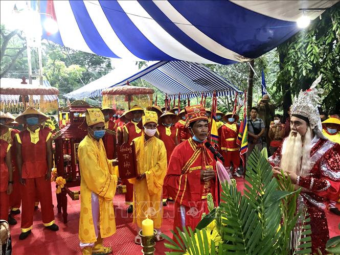 Lễ giỗ Bà Thứ phi Hoàng Phi Yến là một Lễ hội truyền thống thuộc di tích lịch sử - văn hóa cấp tỉnh An Sơn Miếu (được UBND tỉnh xếp hạng di tích cấp tỉnh tại Quyết định số: 1442/QĐ.UB ngày 18/04/2007). Ảnh: TTXVN phát