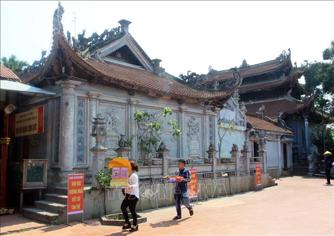 Trong ảnh: Di tích Quốc gia đền Tiên La. Ảnh: Thế Duyệt – TTXVN 