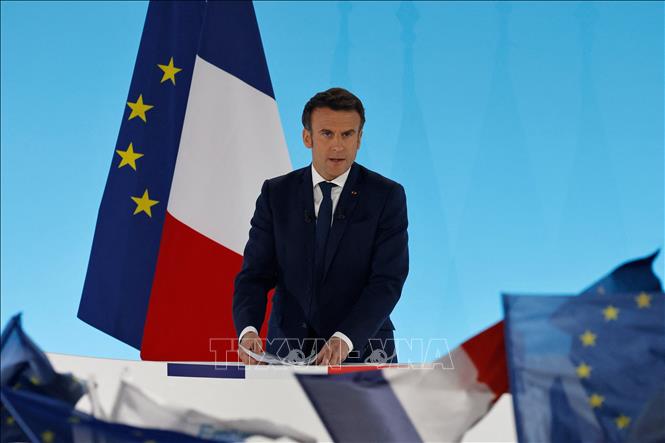 Bầu cử Tổng thống Pháp: Với nhiều ứng cử viên xuất sắc và các chính sách mới, bầu cử Tổng thống ở Pháp đang thu hút sự chú ý của nhiều người. Người dân Pháp và du khách quốc tế đang đón chờ những tin tức mới nhất của cuộc bầu cử, hy vọng rằng Tổng thống mới sẽ mang lại một tương lai tươi sáng cho đất nước.