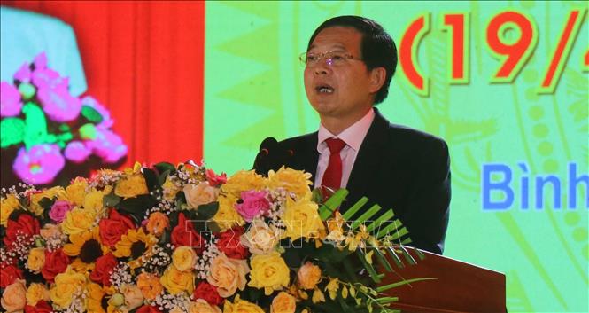 Ông Hồ Quốc Dũng, Ủy viên BCH Trung ương Đảng, Bí thư Tỉnh ủy, Chủ tịch HĐND tỉnh Bình Định phát biểu tại buổi lễ. Ảnh: Kha Phạm – TTXVN