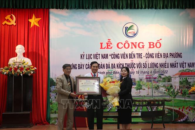 Lễ công bố kỷ lục Việt Nam 