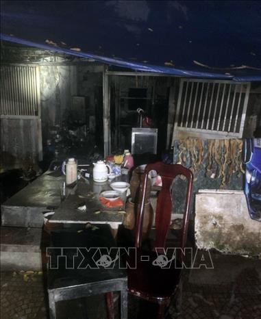 Trong ảnh: Hiện trường vụ cháy tại nhà số 116 B9 khu tập thể Kim Liên, ngõ 65 Phạm Ngọc Thạch, phường Kim Liên, quận Đống Đa. Ảnh: TTXVN phát