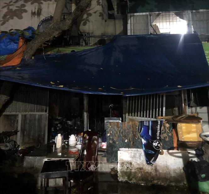 Trong ảnh: Hiện trường vụ cháy tại nhà số 116 B9 khu tập thể Kim Liên, ngõ 65 Phạm Ngọc Thạch, phường Kim Liên, quận Đống Đa. Ảnh: TTXVN phát