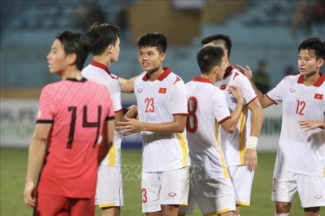Trong ảnh: Các cầu thủ U23 Việt Nam ăn mừng bàn thắng vào lưới U20 Hàn Quốc. Ảnh: Minh Quyết - TTXVN