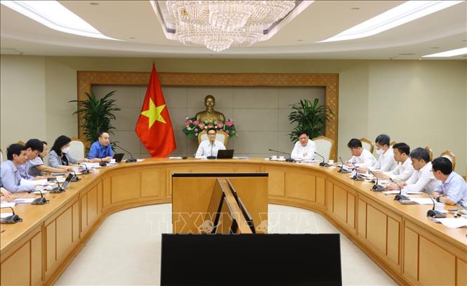Phó Thủ tướng Vũ Đức Đam chủ trì cuộc họp. Ảnh: Văn Điệp - TTXVN