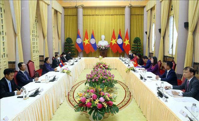 Trong ảnh: Phó Chủ tịch nước Võ Thị Ánh Xuân hội đàm với Phó Chủ tịch nước CHDCND Lào Pany Yathotou. Ảnh: Lâm Khánh - TTXVN