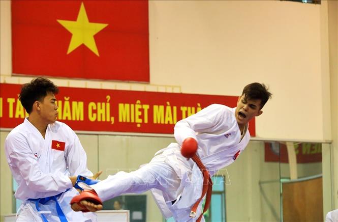 Trong ảnh: Các thế đánh được luyện tập một cách thuần thục. Ảnh: Tuấn Anh - TTXVN