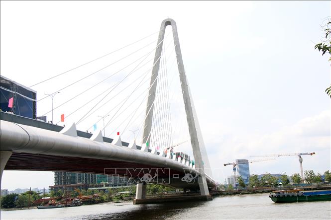 Photo: A view of Thu Thiem 2 bridge. VNA Photo: Tiến Lực