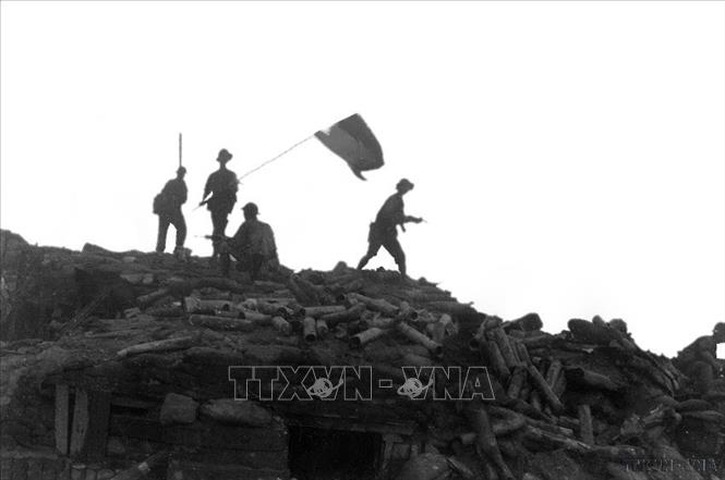 Quân giải phóng Quảng Trị tấn công tiêu diệt địch ở Động Toàn. Ảnh: Tư liệu TTXVN