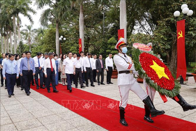 Na Chairman Makes Tour Of Tra Vinh Province Vna Photos Vietnam News Agency Vna 0076