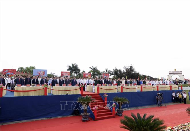 President attends Quang Tri’s flag-raising ceremony marking ...
