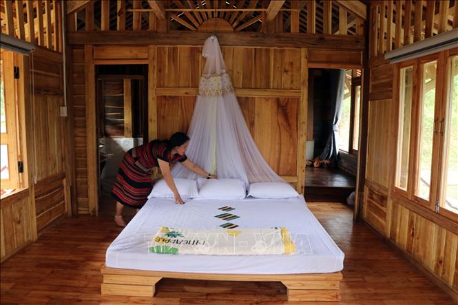 Trong ảnh: Home stay dành cho khách lưu trí tại làng du lịch cộng đồng A Nôr. Ảnh: Đỗ Trưởng - TTXVN