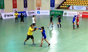 Vietnamese kickboxers get ready for SEA Games 31