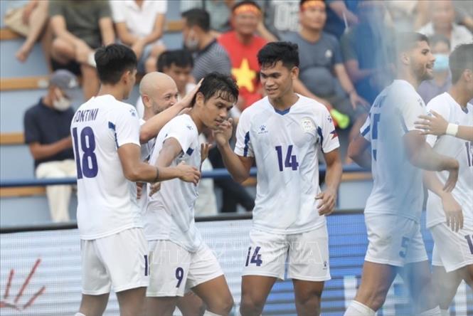 Các cầu thủ U23 Philippines ăn mừng sau khi Jovin Bedic Hervas (9) ghi bàn nâng tỷ số lên 3-0. Ảnh: Minh Quyết - TTXVN