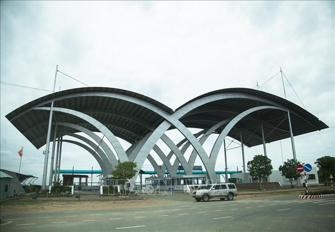 Trong ảnh: Bến tàu cao tốc Trần Đề - Côn Đảo tại thị trấn Trần Đề, huyện Trần Đề (Sóc Trăng). Ảnh: Hồng Đạt - TTXVN
