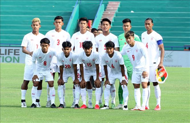 The line-up of U23 Myanmar. VNA Photo