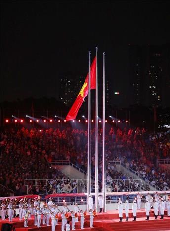 A hoisting ceremony of the national flag of Vietnam at the SEA Games 31 opening ceremony. VNA Photo