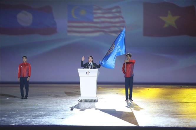 Trọng tài Phan Thị Ngọc Linh của Việt Nam thay mặt các trọng tài làm nhiệm vụ tại SEA Games 31 tiến hành nghi thức tuyên thệ. Ảnh: TTXVN