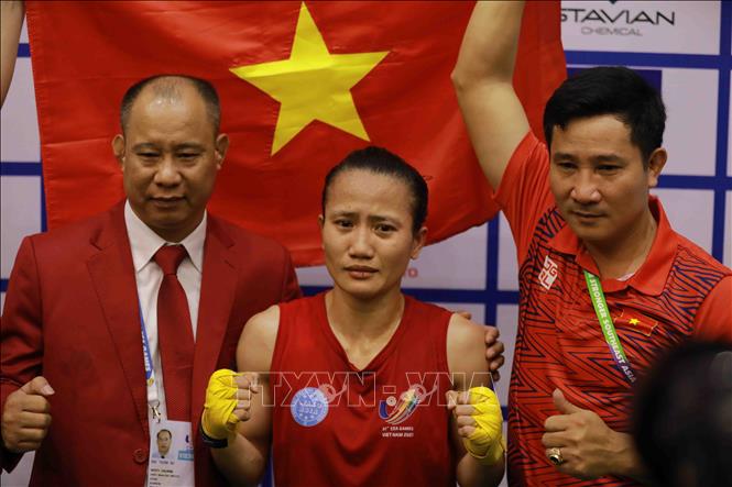 Nguyen Thi Hang Nga after winning a gold medal in kickboxing. VNA Photo