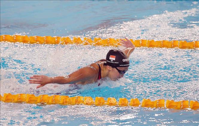 VĐV Singapore Jing Wen Quah thi đấu nội dung 200m bơi bướm nữ với thành tích 2 phút 09 giây 52 đạt HCV và phá kỷ lục SEA Games. Ảnh: Phạm Kiên - TTXVN