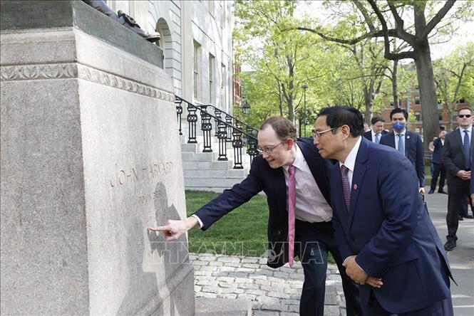 Thủ tướng Phạm Minh Chính thăm Trường Đại học Harvard. Ảnh: Dương Giang-TTXVN
