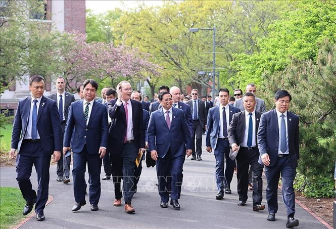 Thủ tướng Phạm Minh Chính thăm Trường Đại học Harvard. Ảnh: Dương Giang-TTXVN
